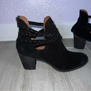 Frye Naomi pickstitch shooties in black suede
